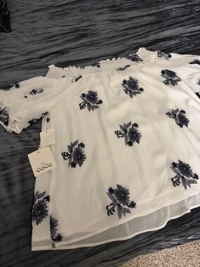 CeCe White Off-Shoulder Blouse with Navy Floral Embroidery